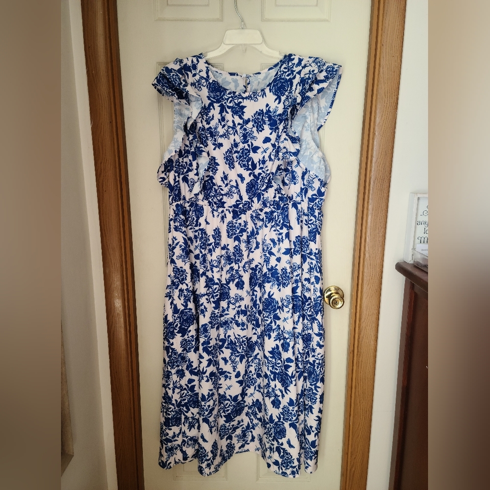 Women's beautiful dress!